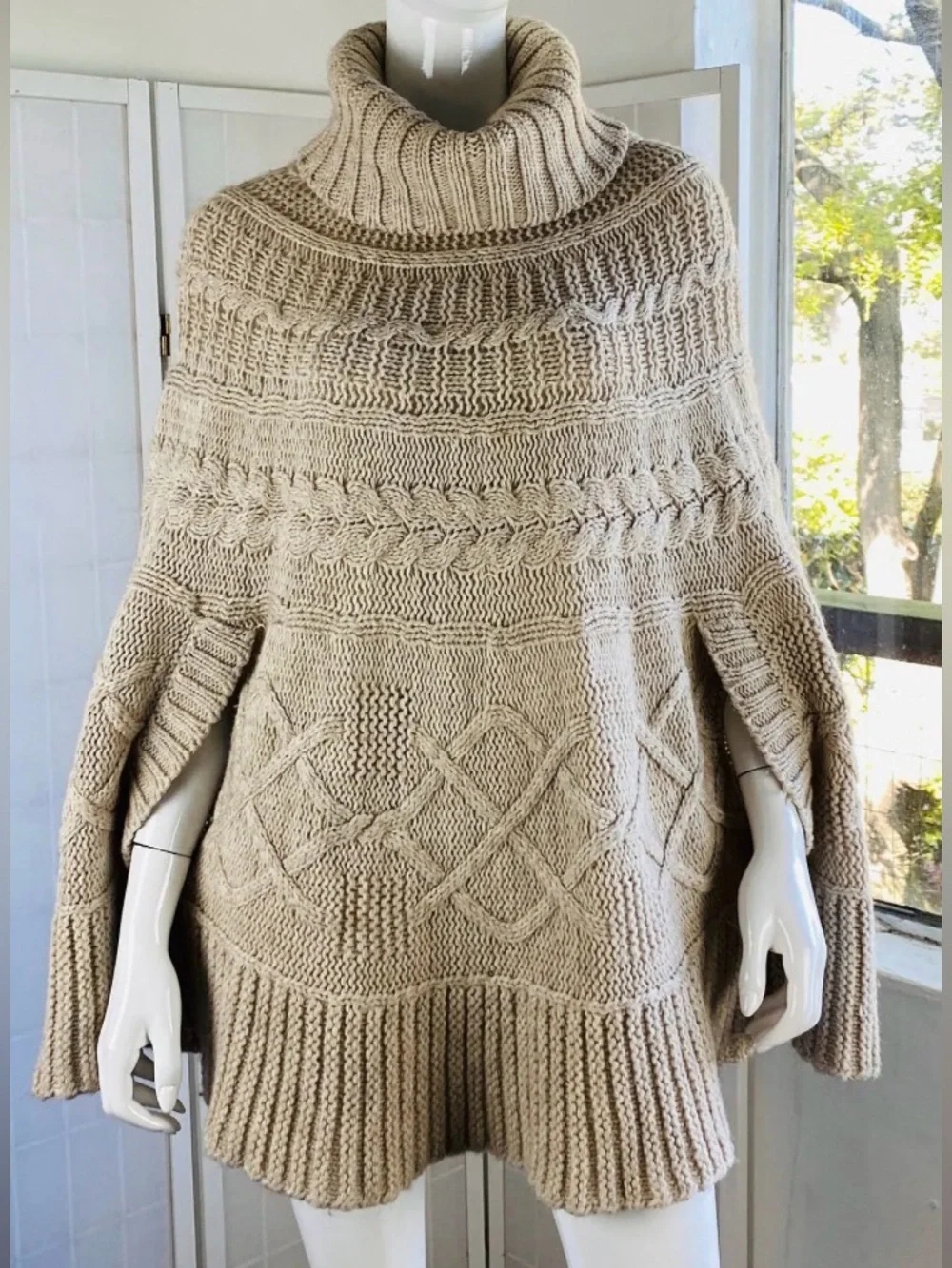 Cocogio Italy Alpaca Wool Blend Cable Knit Poncho Sweater Cozy Neutral OS